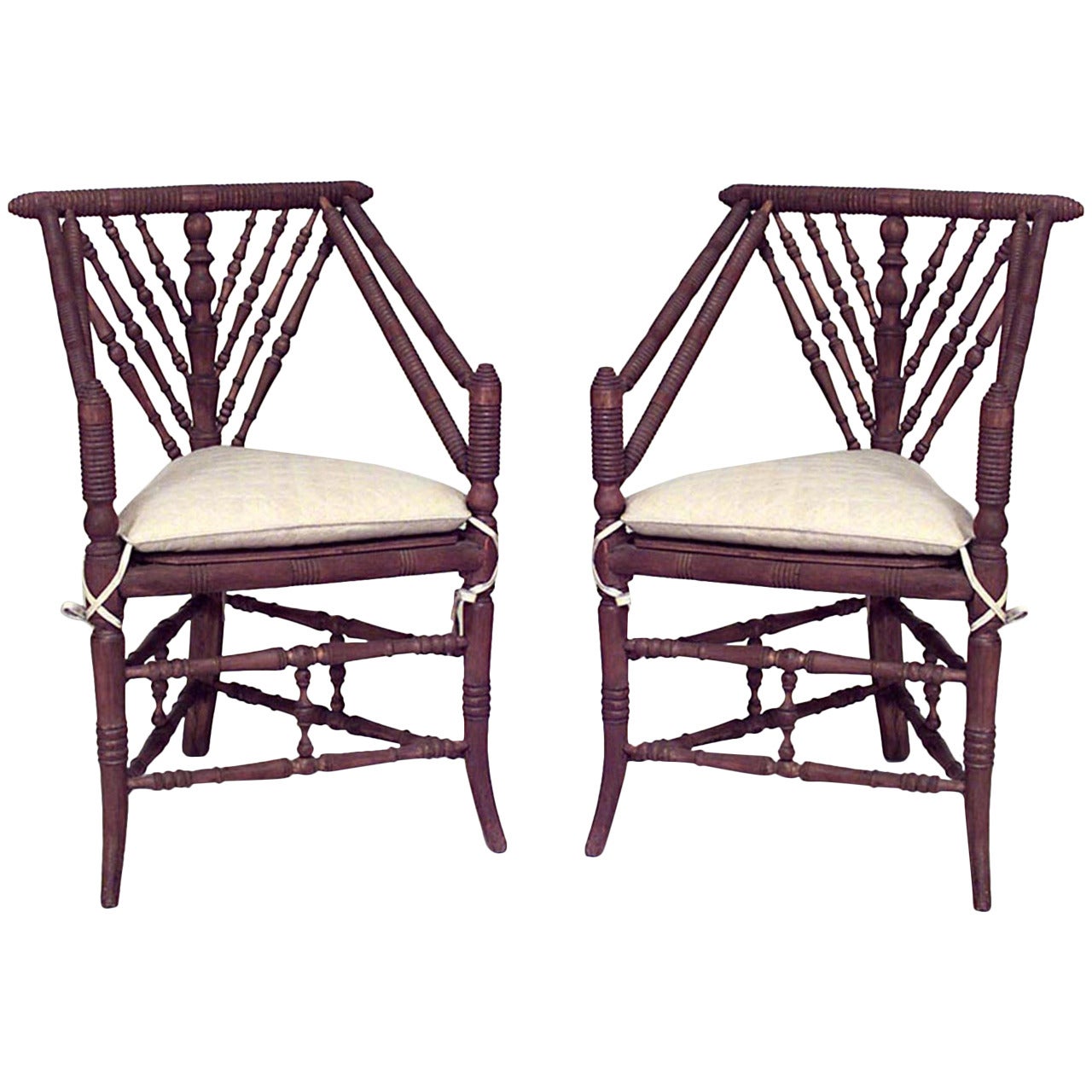 Pair of English Charles II Oak Triangular Chairs For Sale