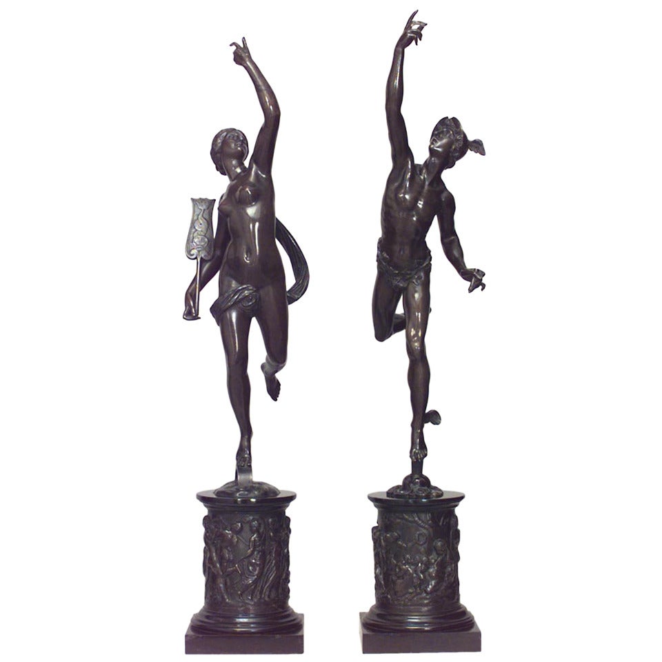 Paar Bronze-Keramikfiguren und Mercury-Figuren