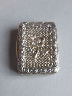 Used A very rare George III Rose and Trellis Vinaigrette made in Birmingham in 1820 by Lawrence 
Company.
