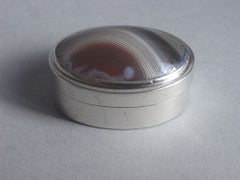 A George III Vinaigrette made in Birmingham in 1800 by Thomas Willmore