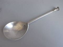 CHARLES I. A very fine Seal Top Spoon made by Richard Crosse.