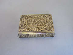 A very rare exceptional Book Vinaigrette made in London