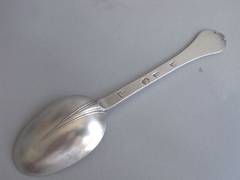 JAMES II. A fine Trefid Spoon made in London in 1688 by Thomas Issod.