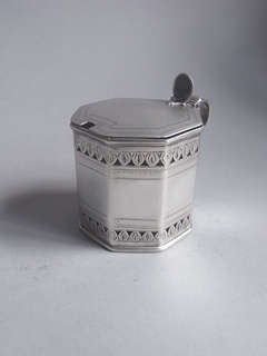 An unusual George III Octagonal Mustard Pot made in London in 1792