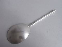 An exceptional Slip Top Spoon made in London in 1639 by Thomas Hodges.