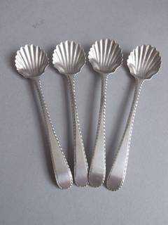 Antique A set of four George III Salt Spoons