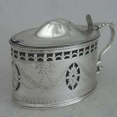 A George III Mustard Pot made in London in 1789 by William Stephenson