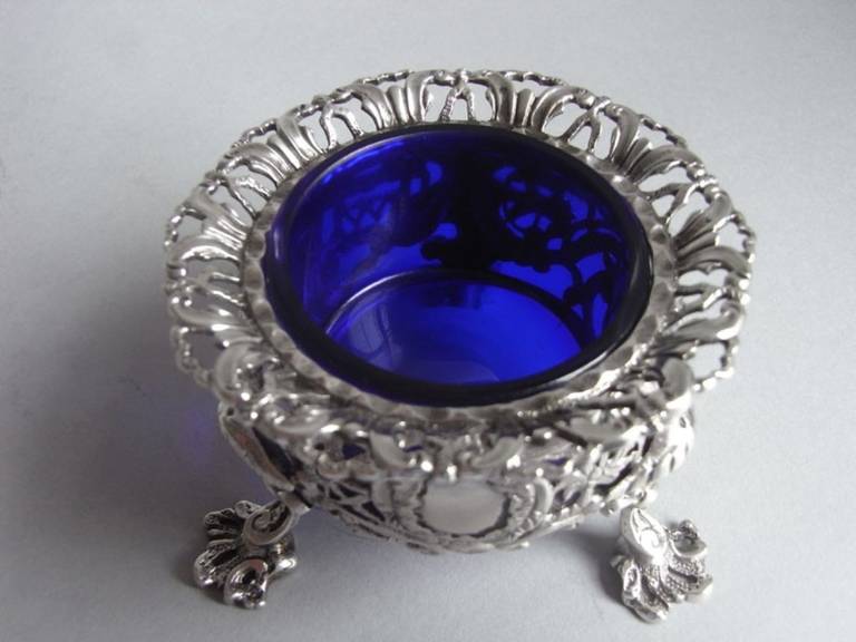 18th Century and Earlier Very Rare Set of Four George II Cast Chinoiserie Salt Cellars