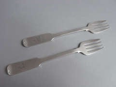 Antique A pair of William IV Oyster Forks made in Sheffield in 1833