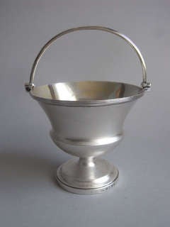 Antique An unusual George III Sugar Basket made in London in 1795 by Robert Makepeace