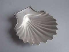 A George III Butter Shell made in London in 1790 by William Plummer