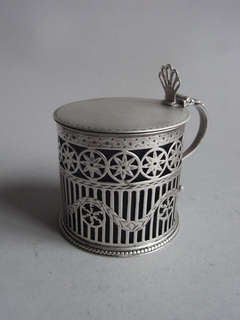 A fine George III Drum Mustard Pot made in London in 1779 by Burrage Davenport.