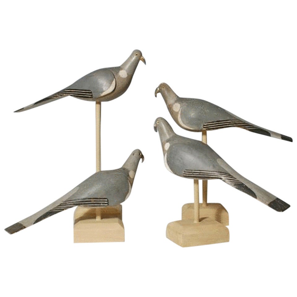 Set of 4 Early 20th Century Pigeon Decoys For Sale
