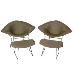 Pair of Large Diamond Chairs with Ottomans by Harry Bertoia