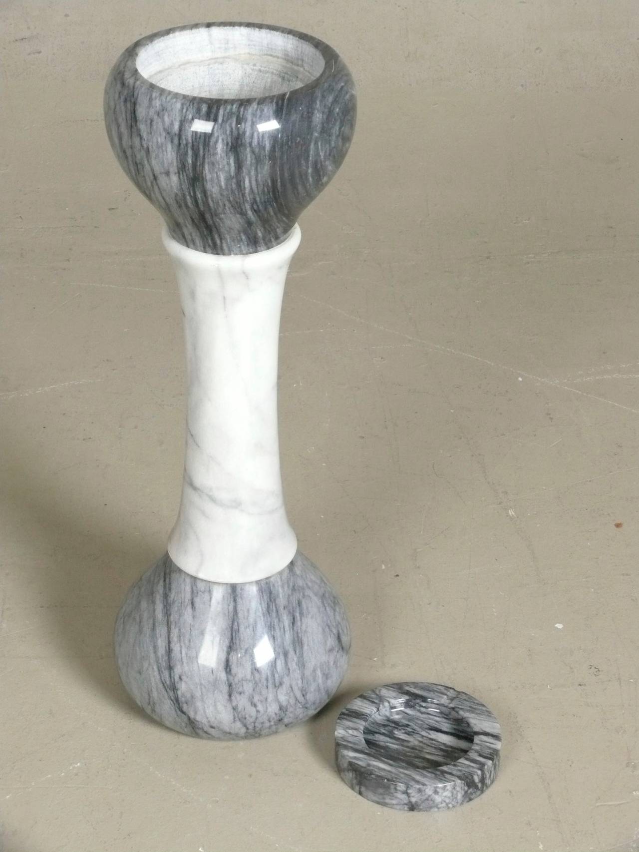 Marble Ashtray Stand by Angelo Mangiarotti for Knoll  For Sale 2