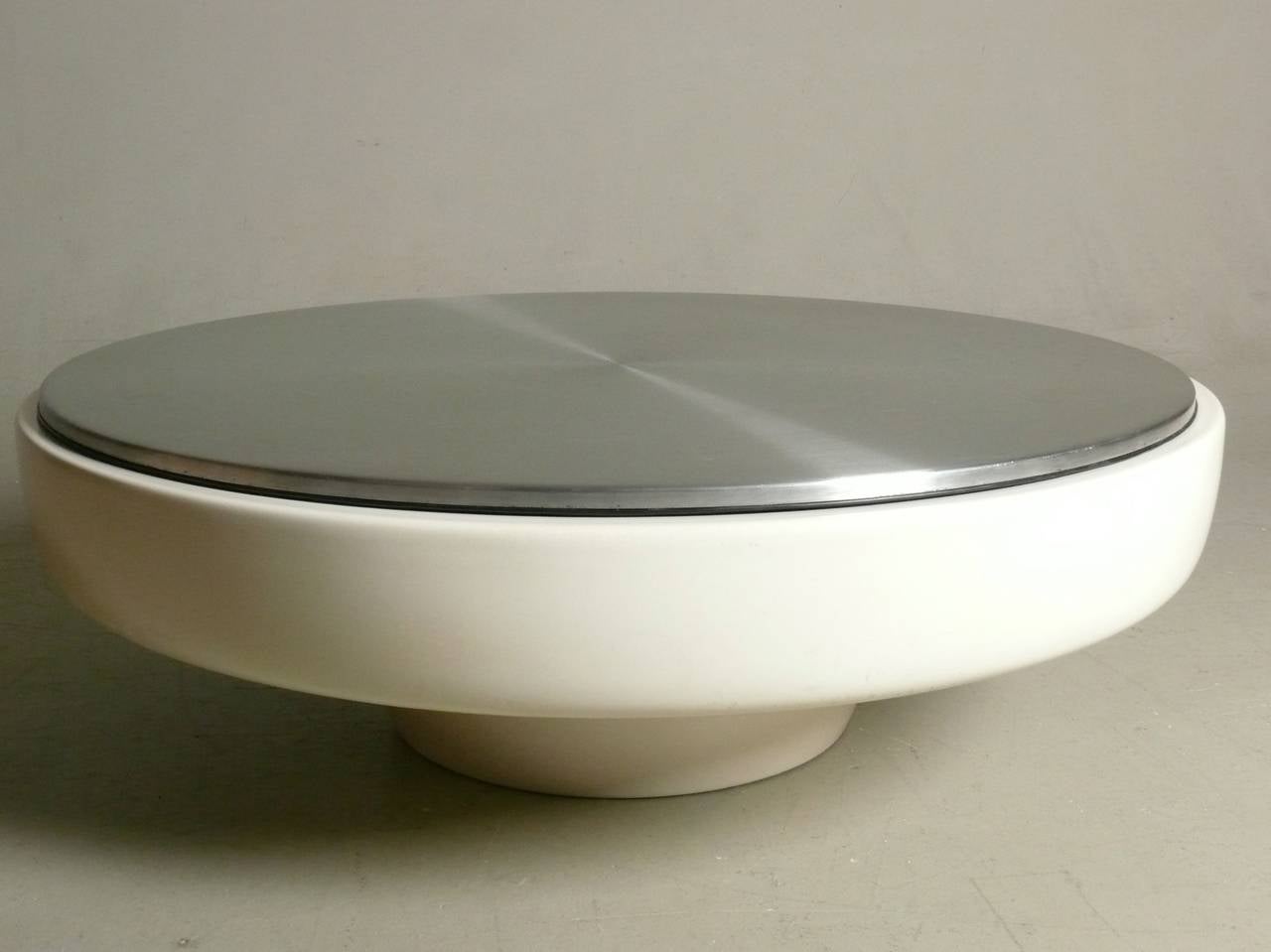 1970s Fiberglass and Stainless Steel Coffee Table In Good Condition In Atlanta, GA