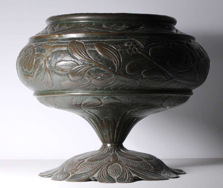 A Large Bastet Lyon French Art Nouveau Lamp (Signed)