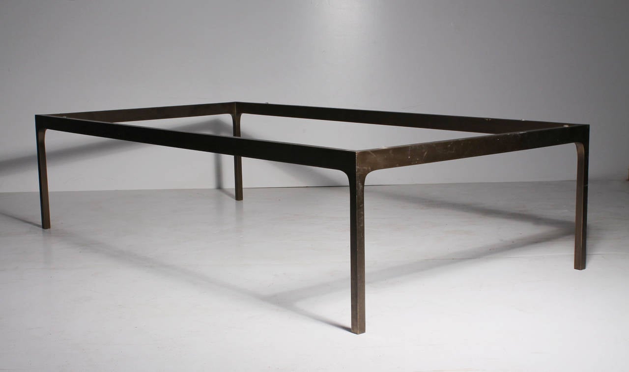 Brueton Bronzed Finish Coffee Table manner of nicos zographos milo baughman In Good Condition In Chicago, IL