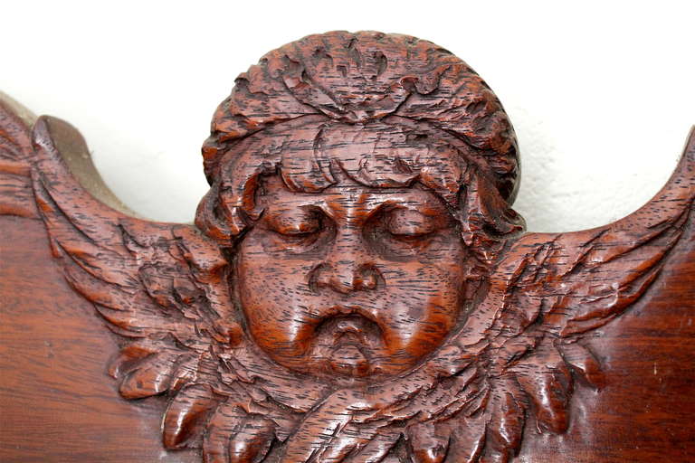 American Renaissance Carved Mahogany Acanthus & Putti Antique Bed In Good Condition In Chicago, IL