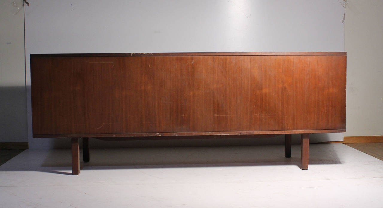 Jens Risom Sideboard Office Credenza Cabinet Danish Modern Milo Baughman style In Good Condition In Chicago, IL