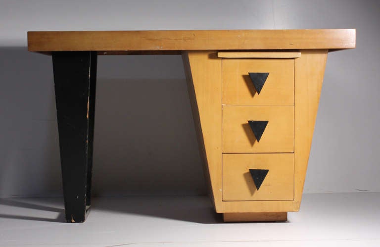 Mid-Century Modern Vintage Modern Desk Attributed to Paul Laszlo