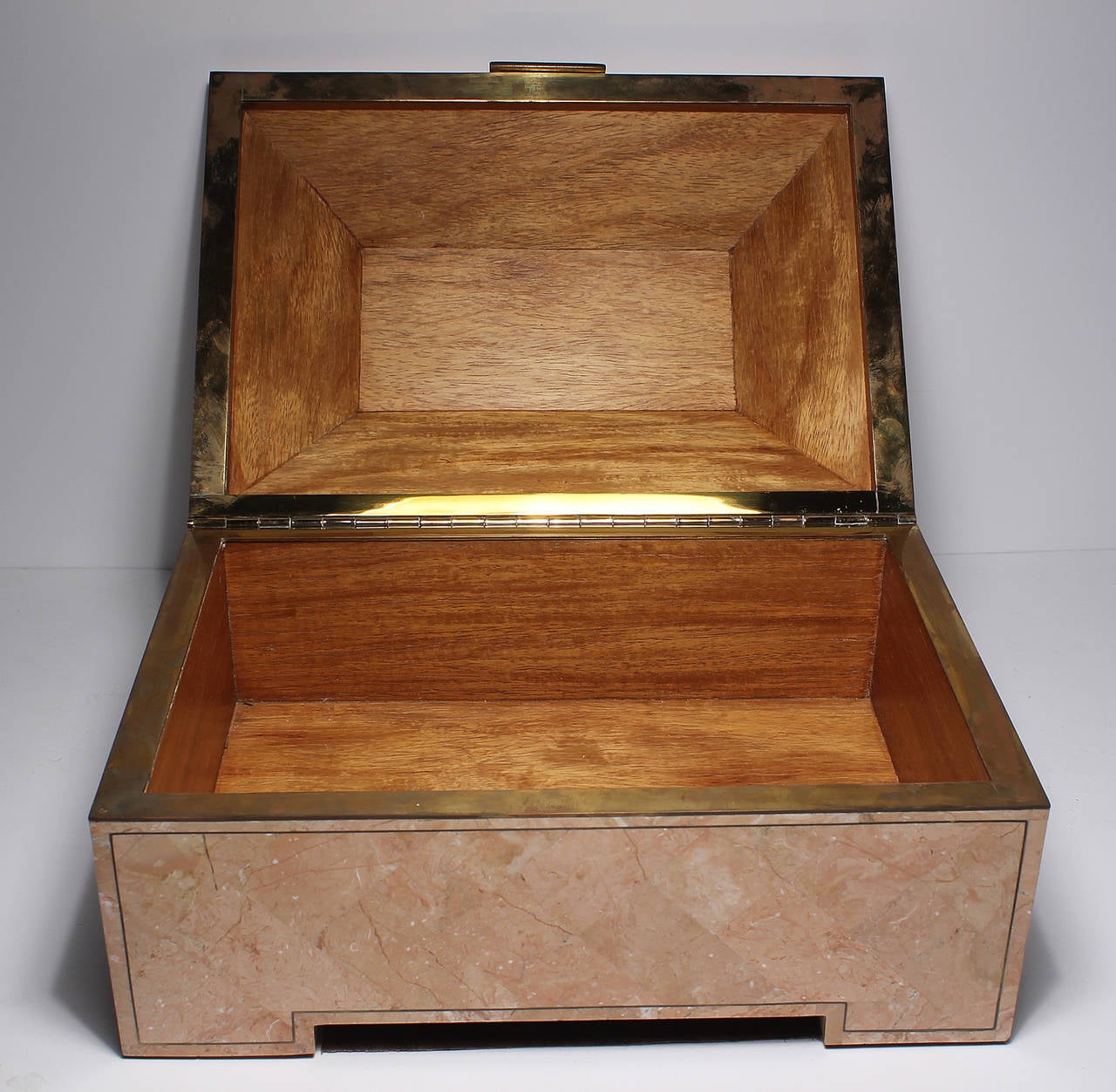 Boîte à bijoux vintage Maitland Smith corail ou rose dans le style de Karl Springer en vente 3