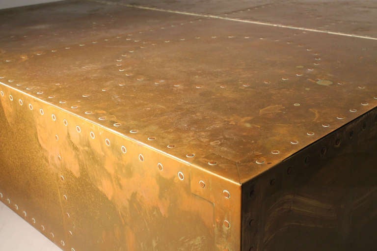 Sarreid Brass Coffee Table Floating on Plinth Base Manner of Milo Baughman In Good Condition In Chicago, IL