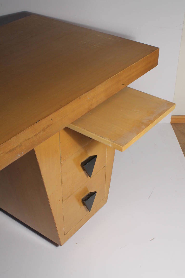 Vintage Modern Desk Attributed to Paul Laszlo 3