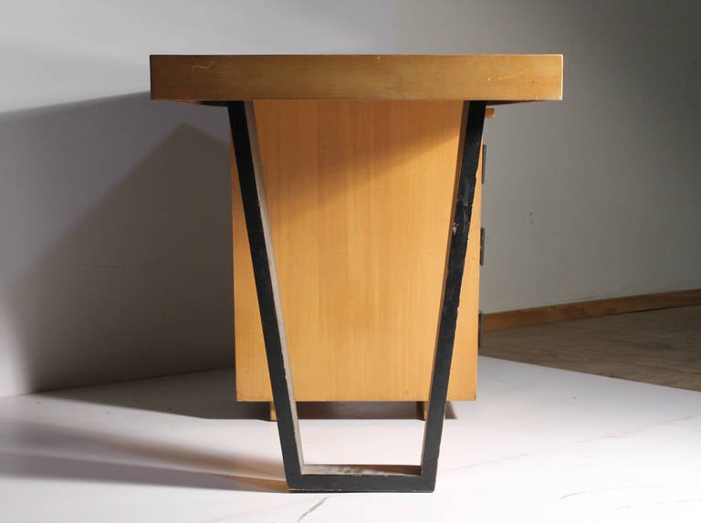 20th Century Vintage Modern Desk Attributed to Paul Laszlo
