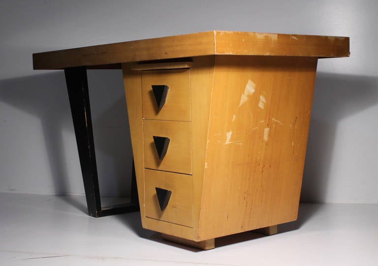 Vintage Modern Desk Attributed to Paul Laszlo 1