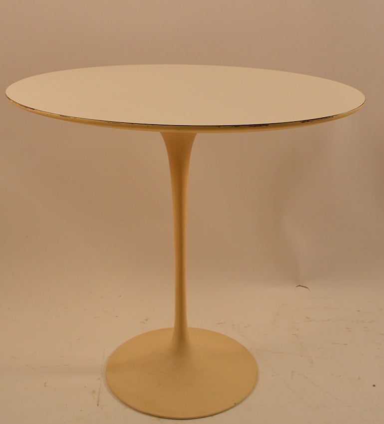 Mid-Century Modern Table Tulipe Saarinen Knoll en vente
