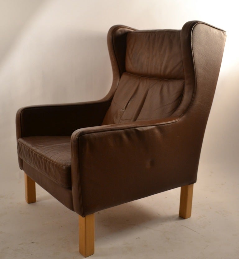 Tan Brown Leather Danish Modern Lounge Chair For Sale at 1stdibs