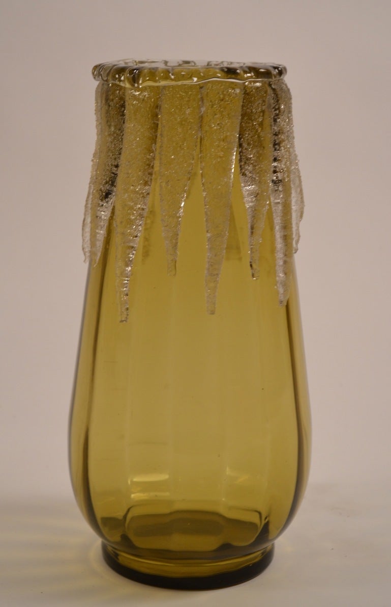 Bol en verre d'art victorien ambré avec application transparente « Ice » Excellent état - En vente à New York, NY