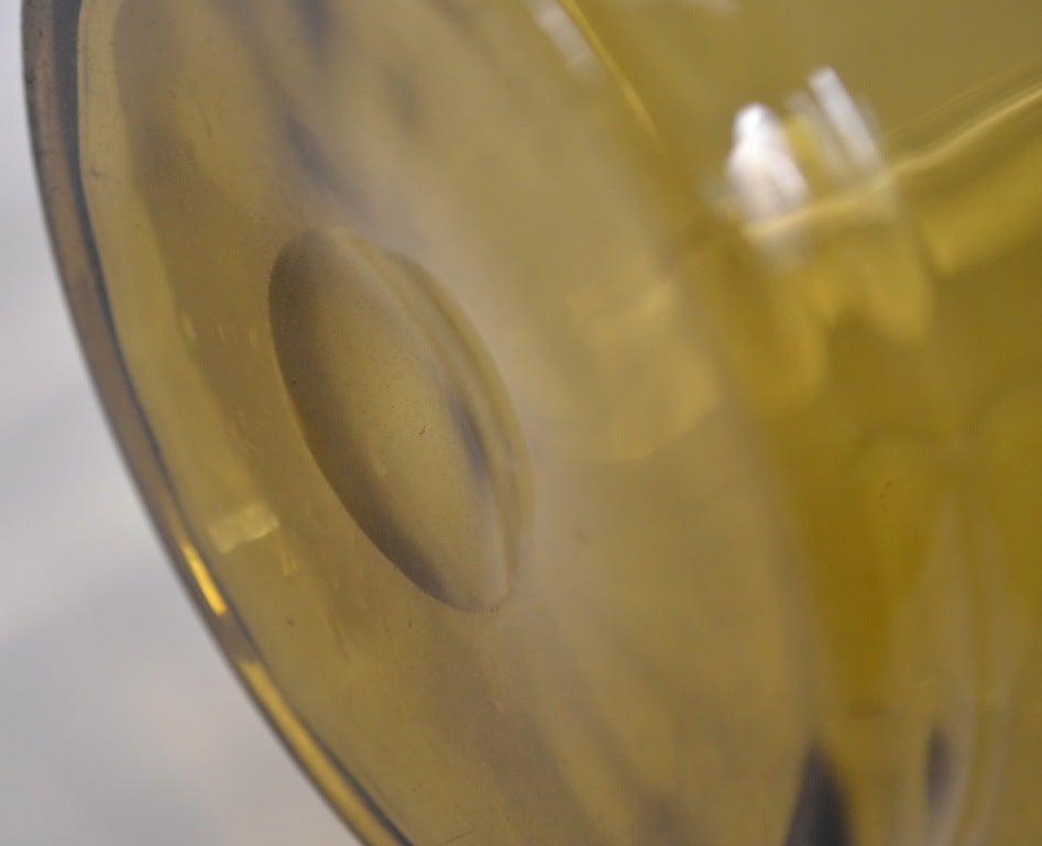 Fin du XIXe siècle Bol en verre d'art victorien ambré avec application transparente « Ice » en vente