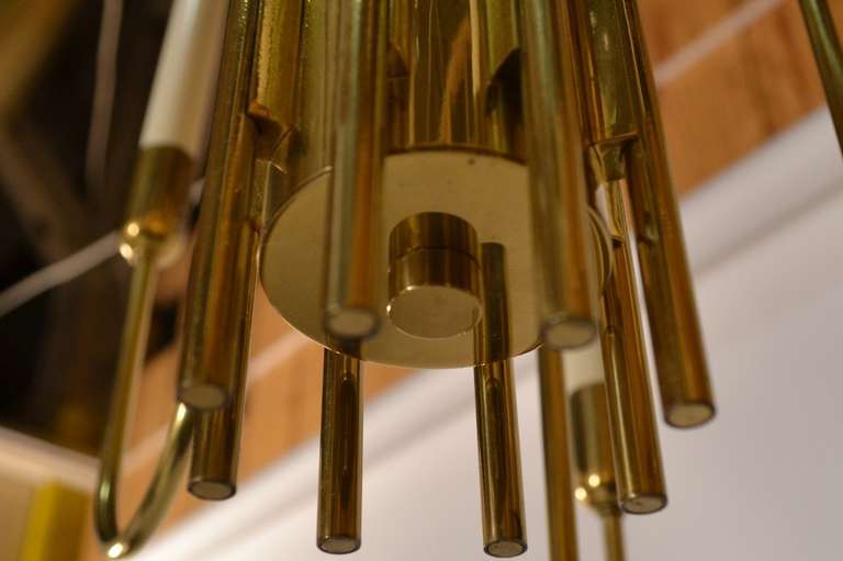 American Elegant Brass Chandelier by Gaetano Sciolari for Lightolier