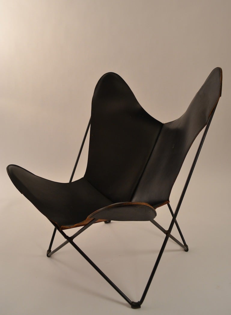 Exceptional Butterfly designed by Jorge Ferrari-Hardoy in 1938, produced by Knoll ( 1947-1973) I believe this one dates from the 1950's. Unusual to see it in black, most have tan leather slings ( we are offering a tan one from the same estate ).