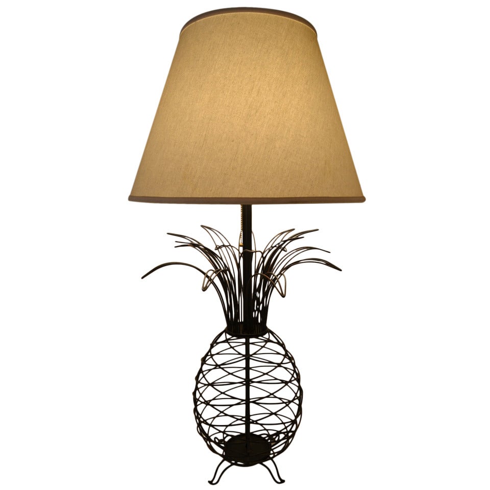 Wire Pineapple Lamp
