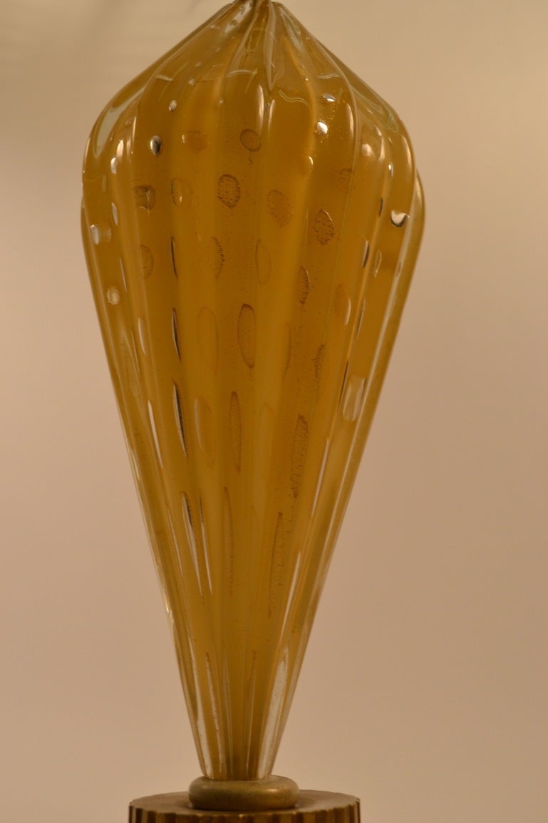 Tall Murano Lamp In Good Condition For Sale In New York, NY