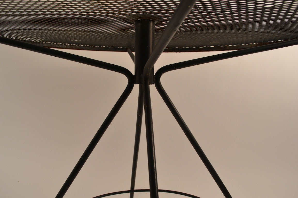 Mid-20th Century Round Woodard Mesh-Top Dining Table