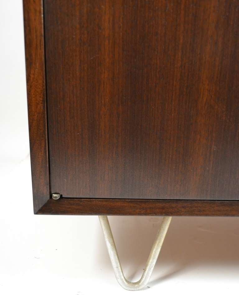 dresser with hairpin legs