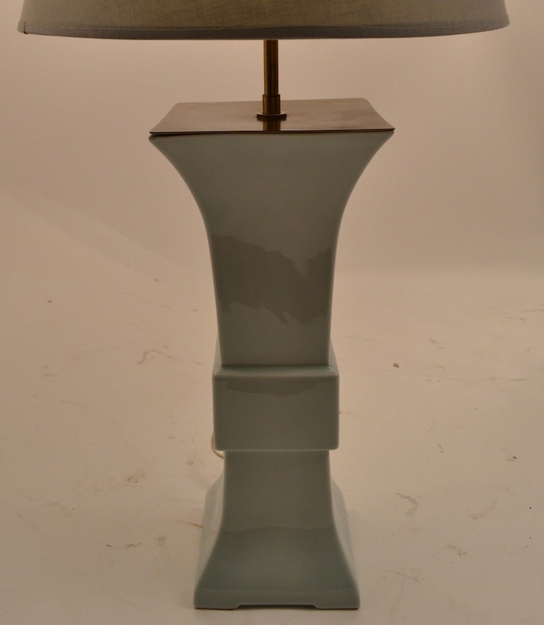 Milieu du XXe siècle Lampe de style chinois Blanc De Chine en vente
