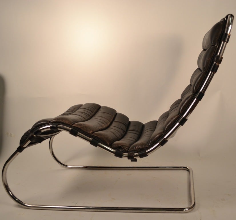 Mies van der Rohe for Knoll Chaise Lounge In Excellent Condition In New York, NY