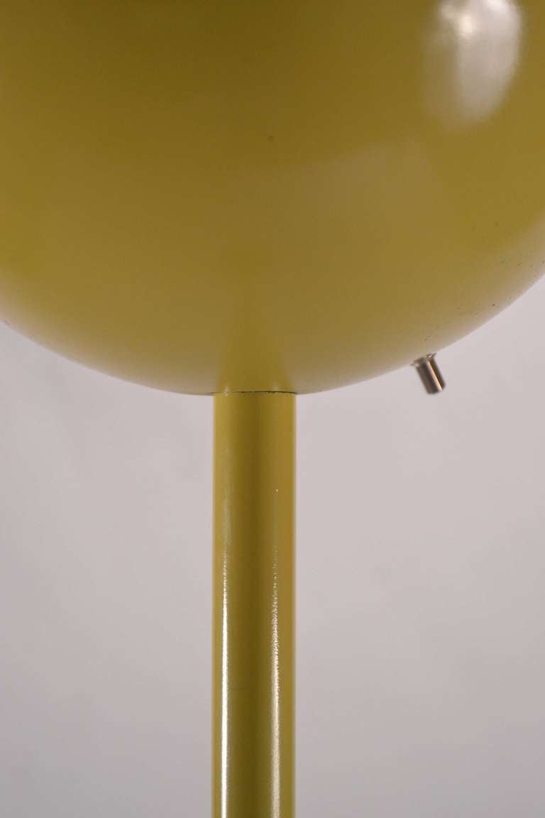 Modern Lightolier Chartreuse OP POP MOD floor lamp, torchiere 