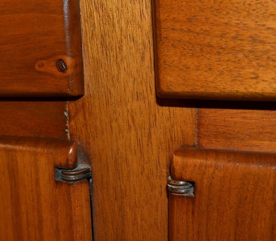 Mid Century Credenza Sideboard by Conant Ball In Excellent Condition In New York, NY