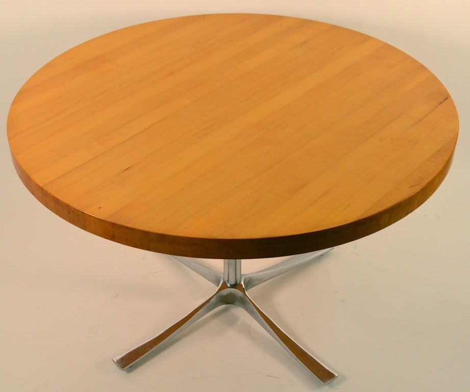 Stylish Cafe Dining Table In Good Condition In New York, NY