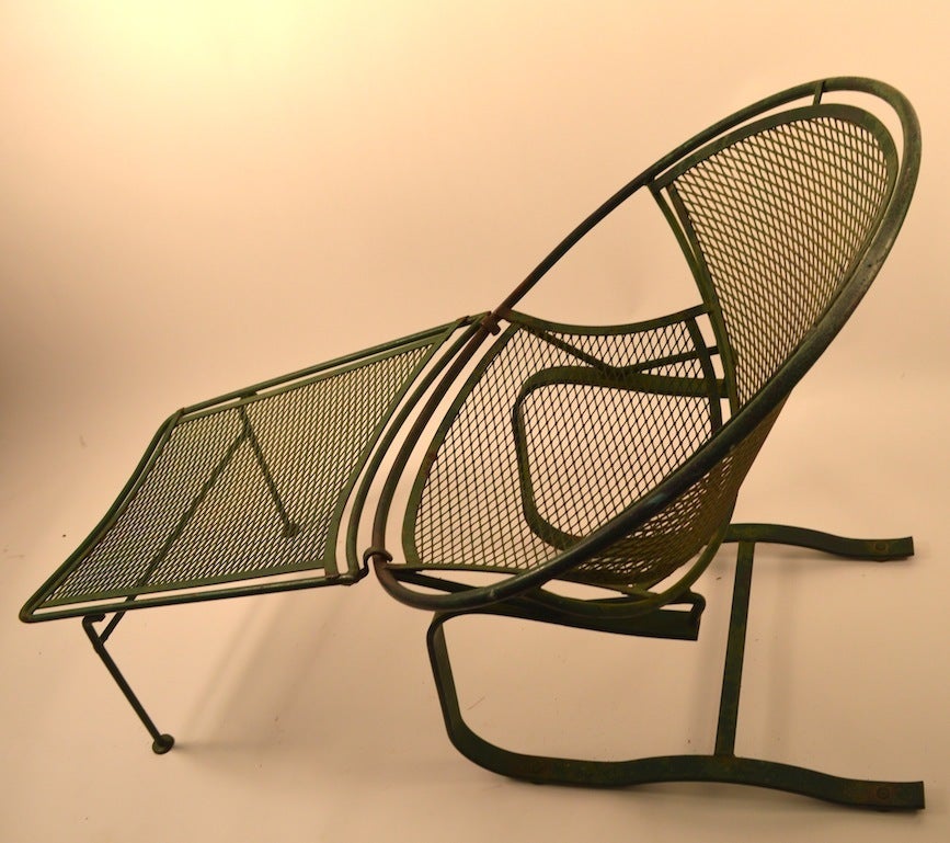 Mid-Century Modern Cantilevered Hoop Chair with Footrest by Tempestini for Salterini For Sale