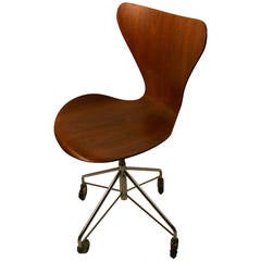 Arne Jacobsen for Fritz Hansen Swivel Desk Chair