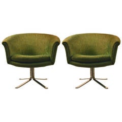 Pair of Swivel Tub Chairs 8
