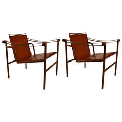 Pr Corbusier LC 1 chairs in tan leather