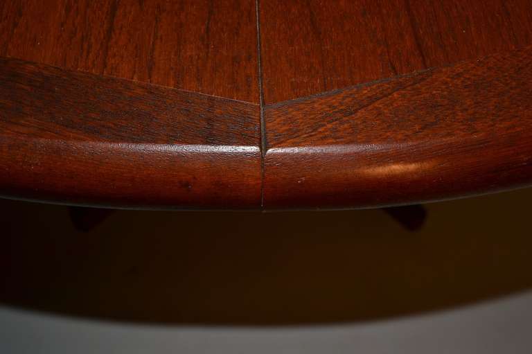 Mid-Century Modern Round Teak Danish Modern Dining Table with Two Leaves